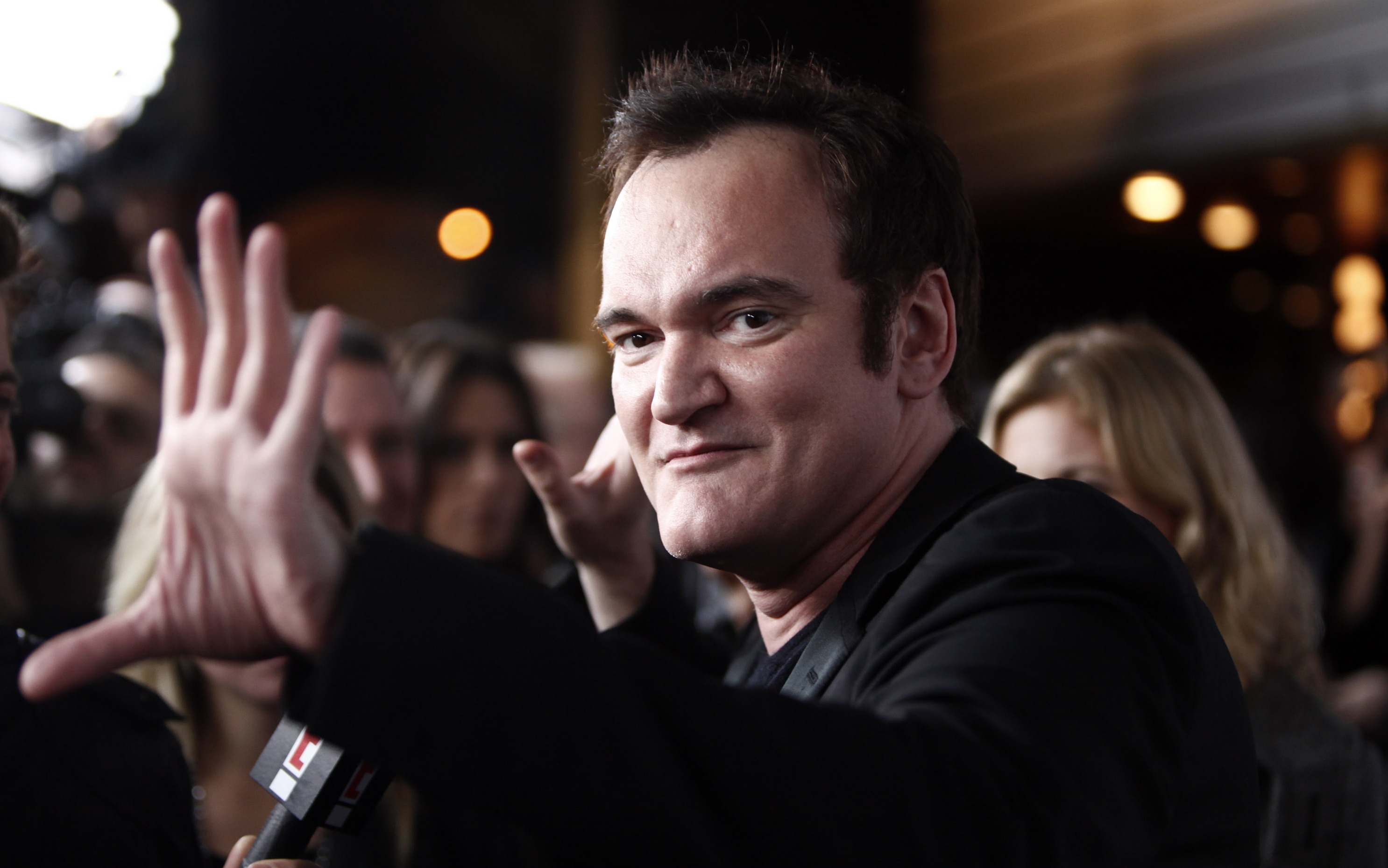 Тарантино мем. Квентин Тарантино. Quentin Tarantino (Квентин Тарантино). Квентин Тарантино 2022. Квентин Тарантино 2023.